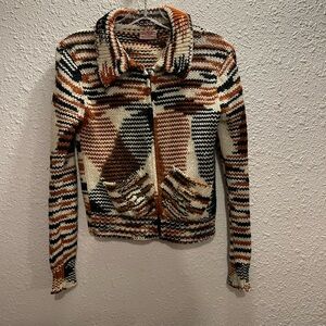 Jean Nicole "Rare" Long Sleeve Sweater with Foldable‎ Cuffs